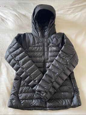 Outdoor Research Women’s Helium Down Hoodie